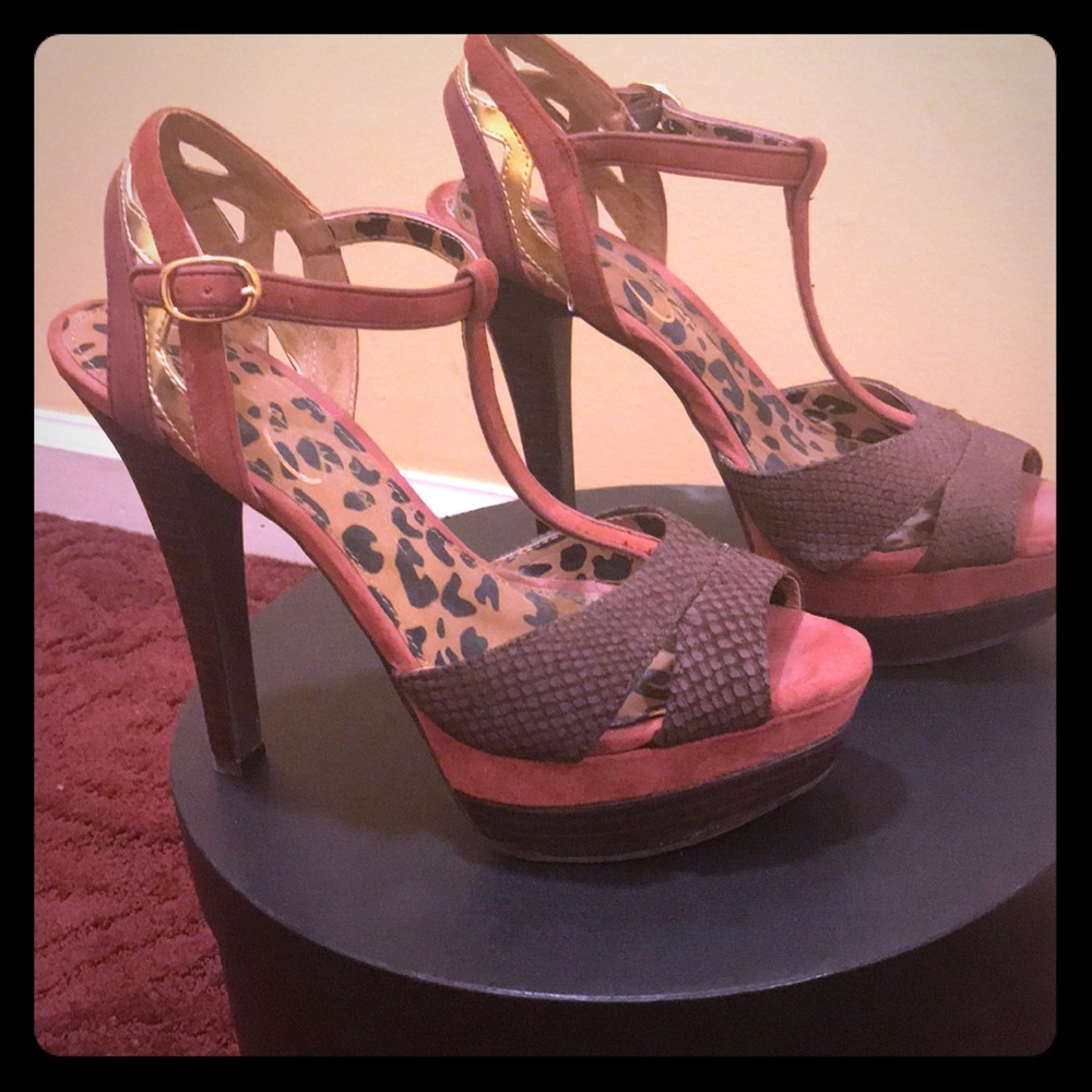 Jessica Simpson platform dress sandals
